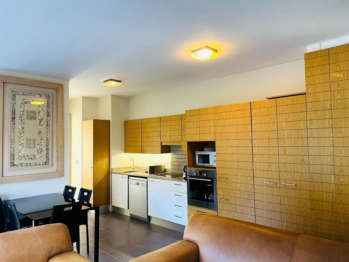 Lovely One Bedroom In The Glen, Camps Bay With Inverter Città del Capo Sudafrica